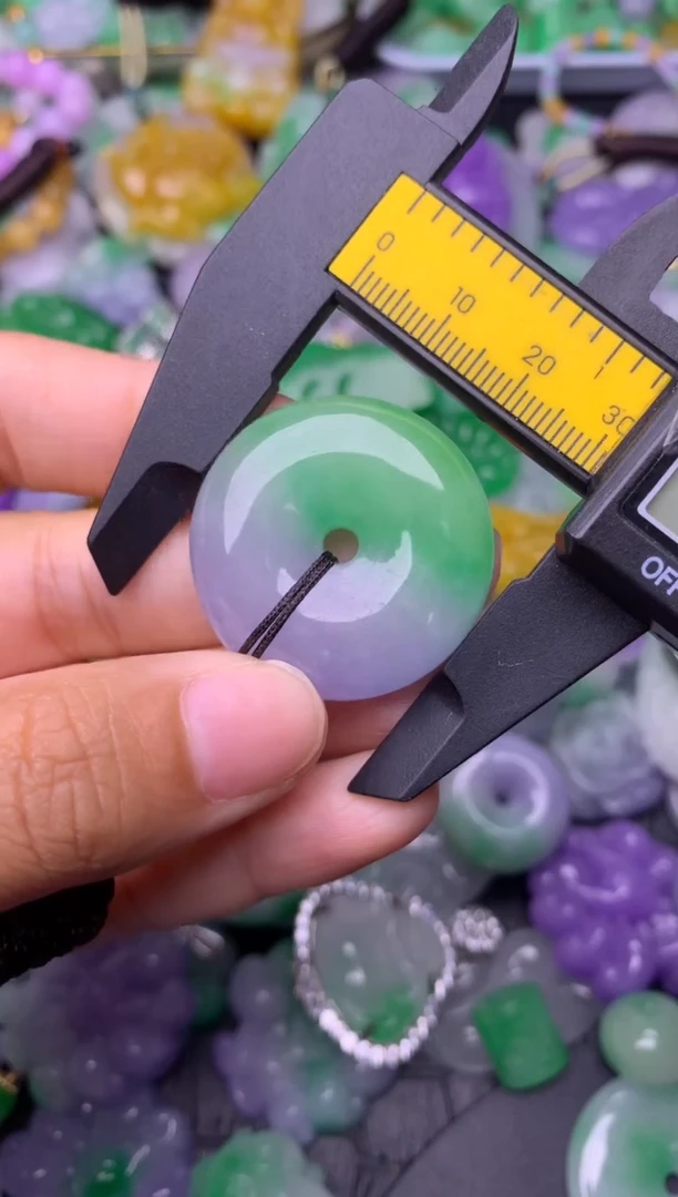 颈饰未镶嵌翡翠缅甸翡翠吊坠