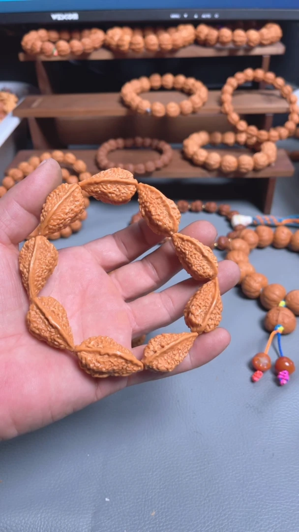 【闪购商品】文玩核桃吊坠文玩手串