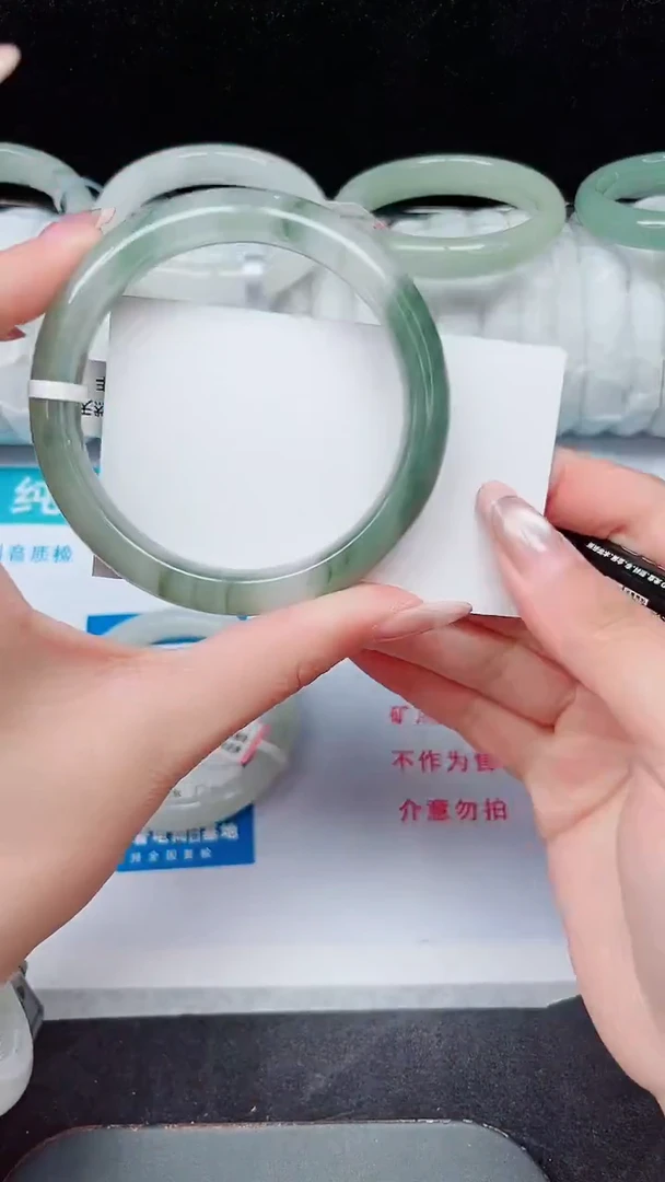 未镶嵌手镯石英质玉251-60/61