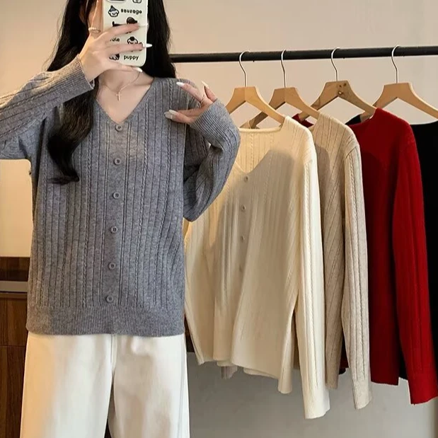 110-200斤大码女装秋季2025新款宽松遮肚V领毛衣女胖mm针织打底衫