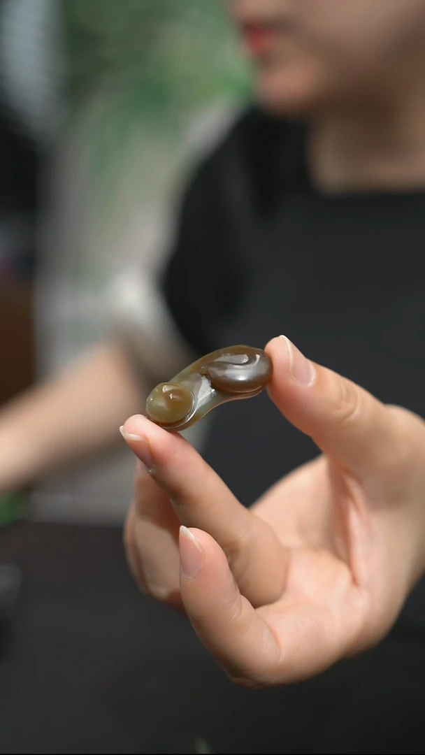 颈饰未镶嵌和田玉小****_猫咪