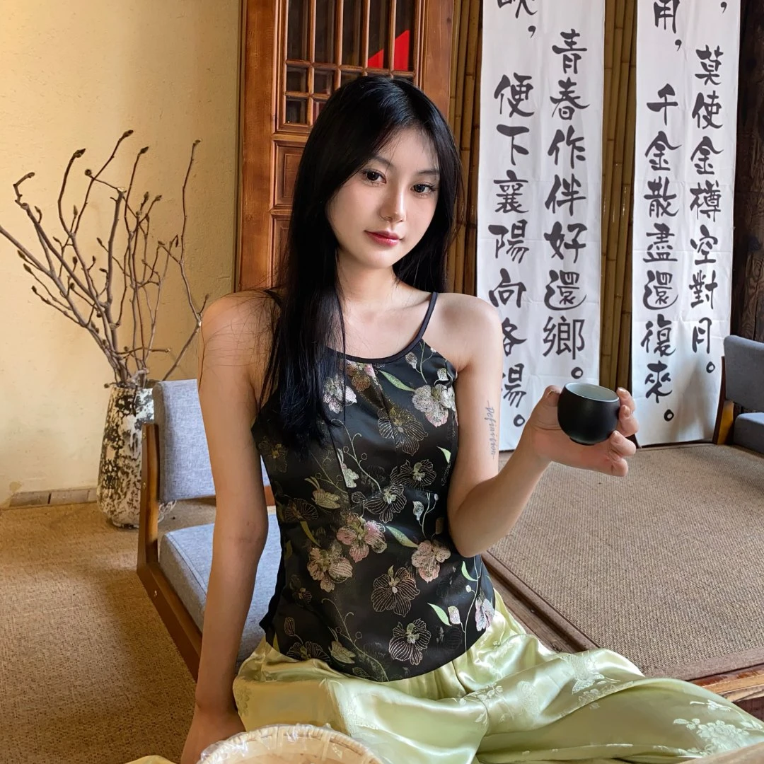 罗衣雅颂【0501】带胸垫 新中式吊带美背新款国风内衣背心原创款式