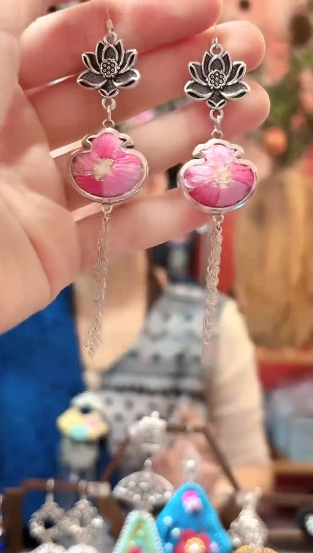 织绣云织谣民族风精美饰品  80
