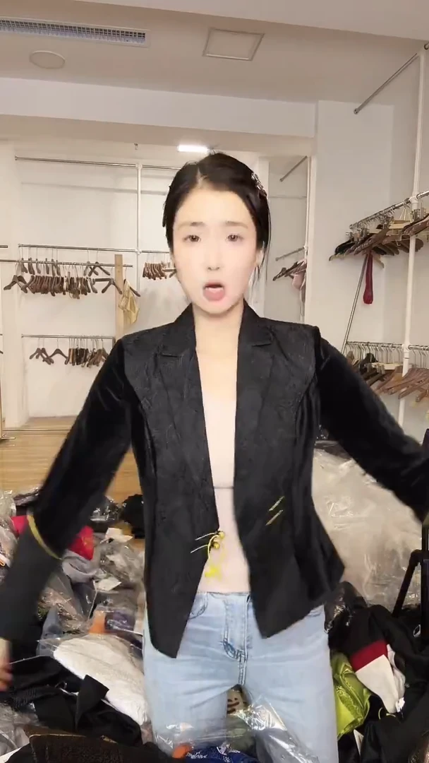 外套       L码        105-115斤