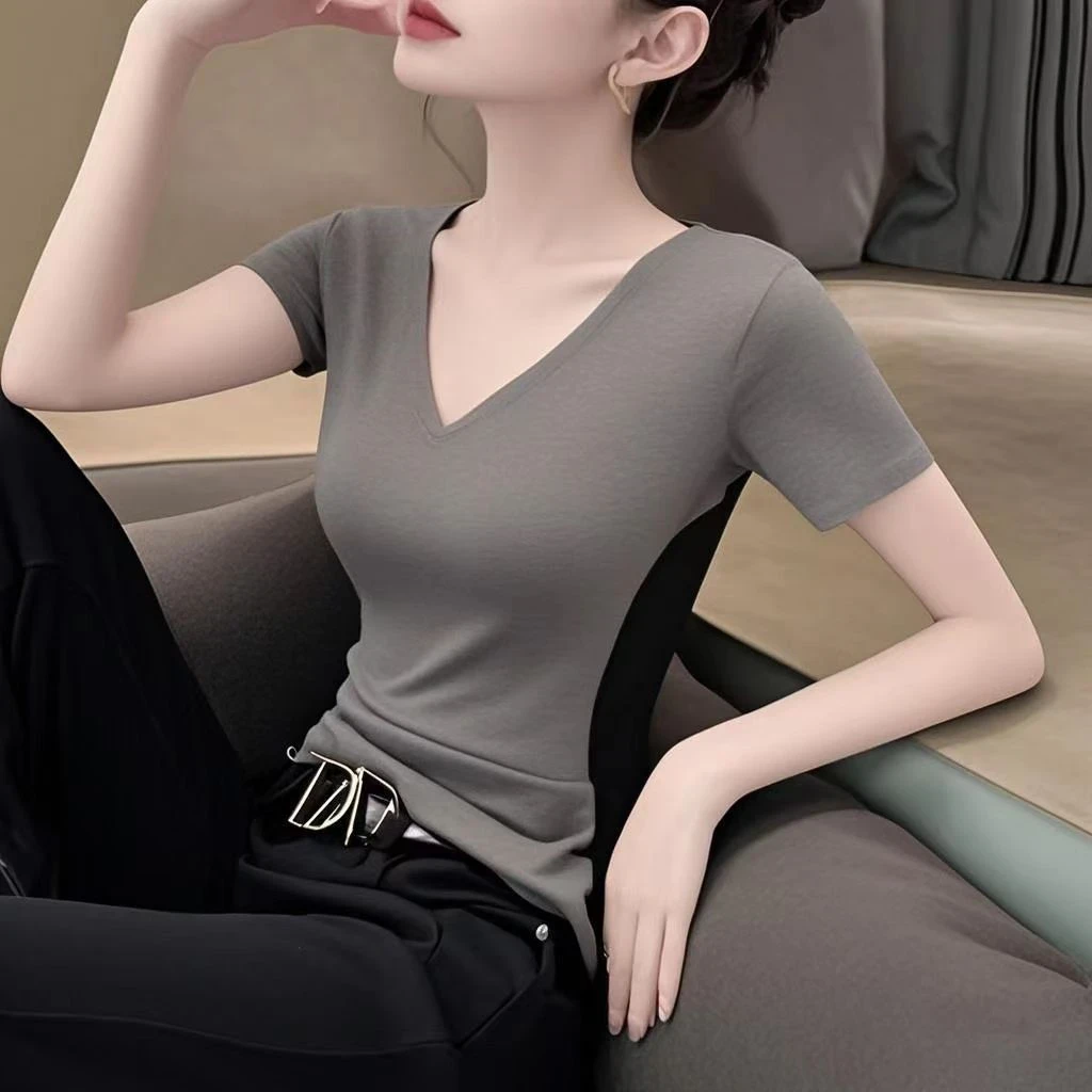 2025年夏季新款V领短袖T恤漂亮百搭撞色气质修身显瘦正肩上衣