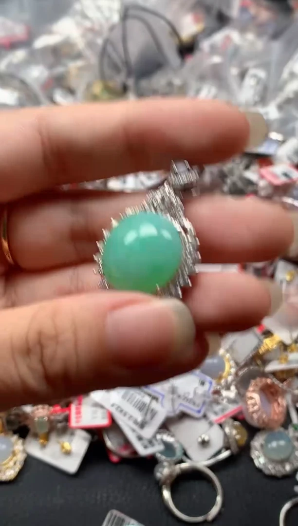 翡翠戒指银S925镶嵌天然A货缅甸翡翠