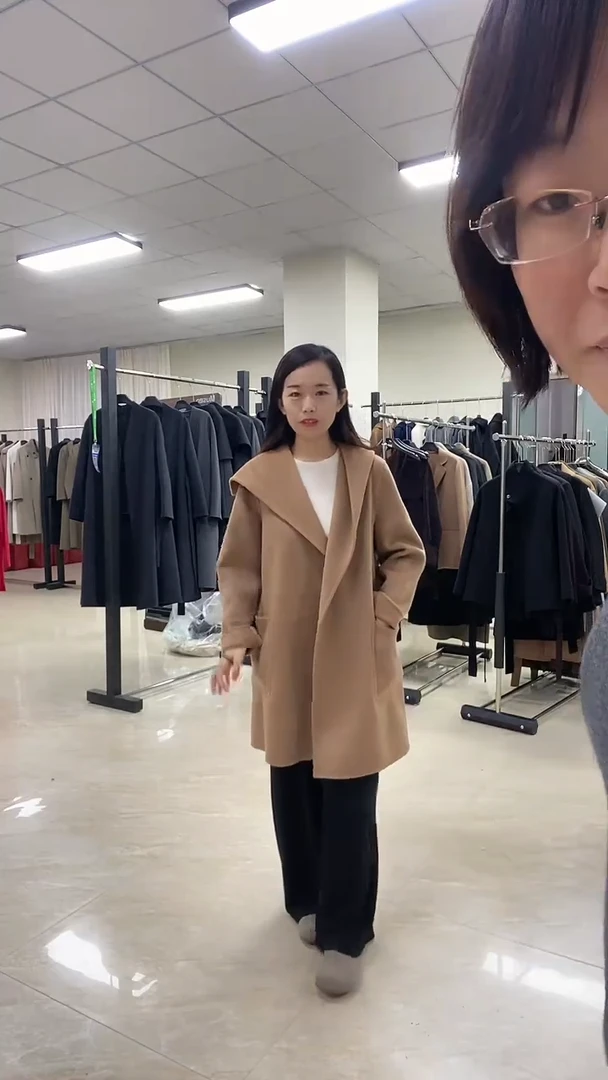 双面尼大衣驼色连帽