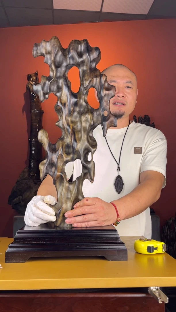 金丝楠一****?536号金丝楠自然随性摆件