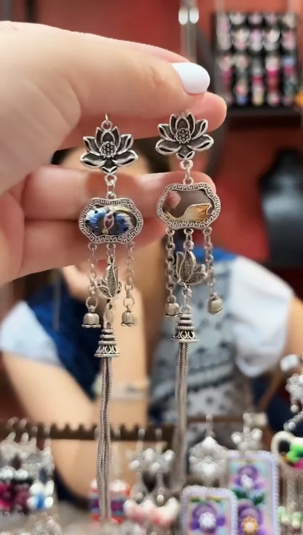织绣云织谣民族风精美饰品57