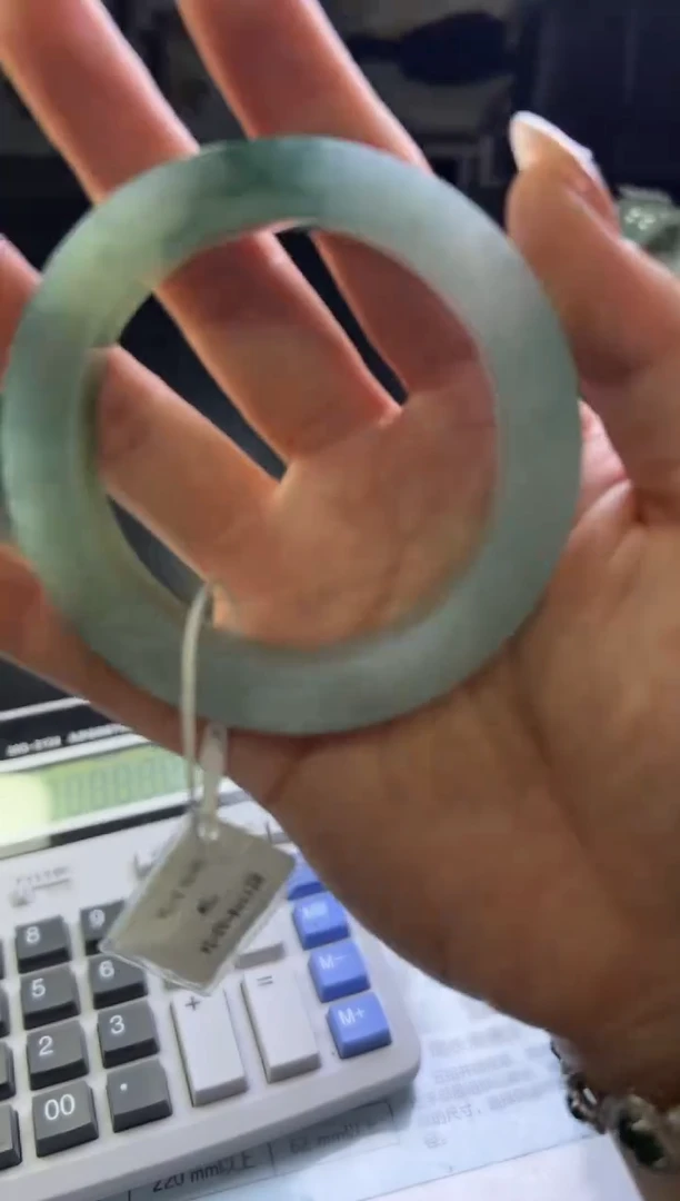 未镶嵌手镯定制翡翠手镯