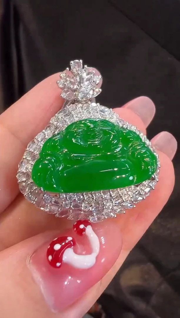 【闪购商品】翡翠颈饰18K金镶嵌吊坠