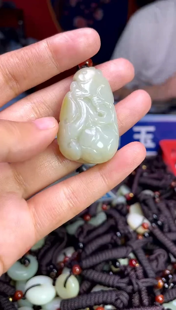 未镶嵌和田玉挂件1