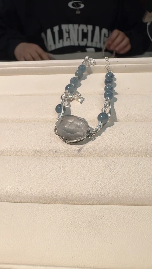 【闪购商品】水晶手链银S925镶嵌蓝兔毛随行蛋面款