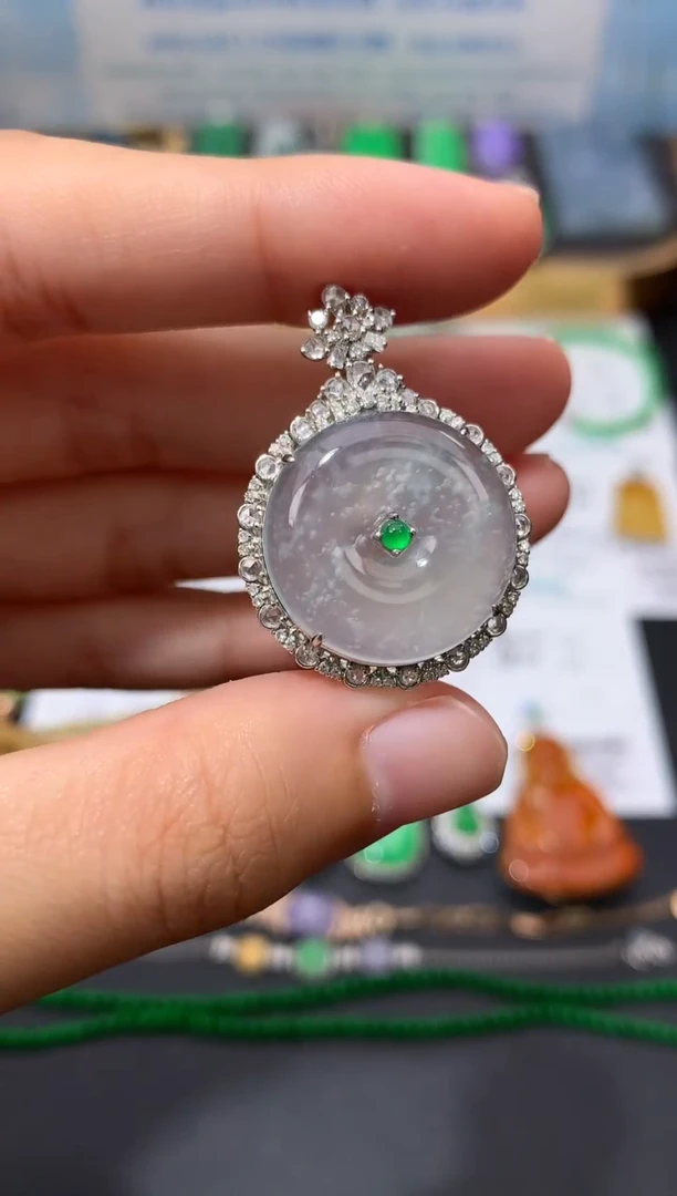 翡翠18K金镶嵌颈饰模式推广期48小时鉴赏期