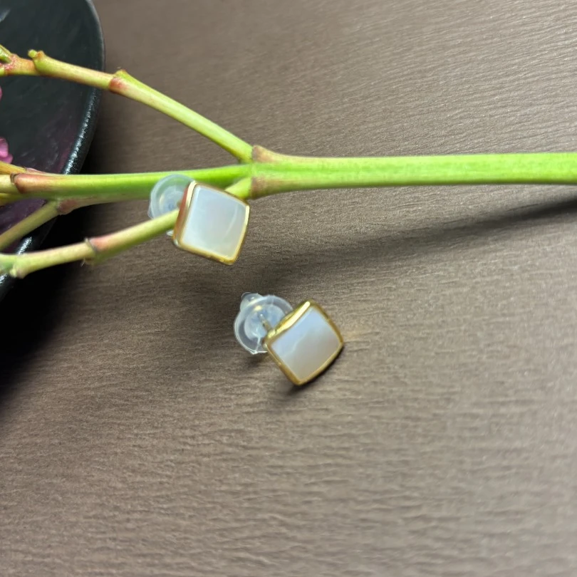 合金耳饰 凯易福【白方糖】白色简约金轻奢风耳环时尚气质女素款