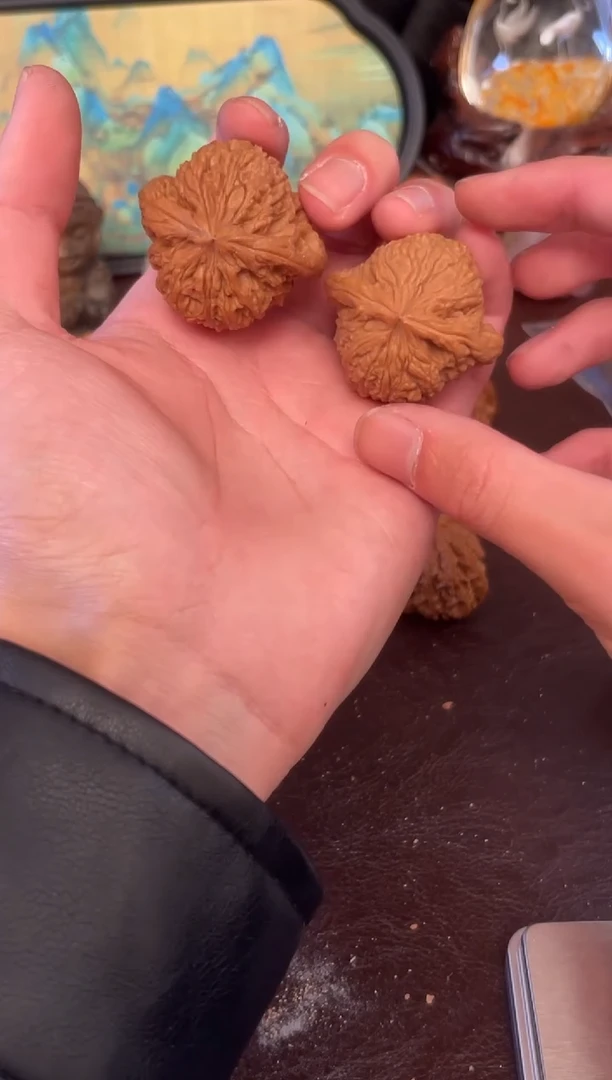 吊坠猴头核桃40南疆石