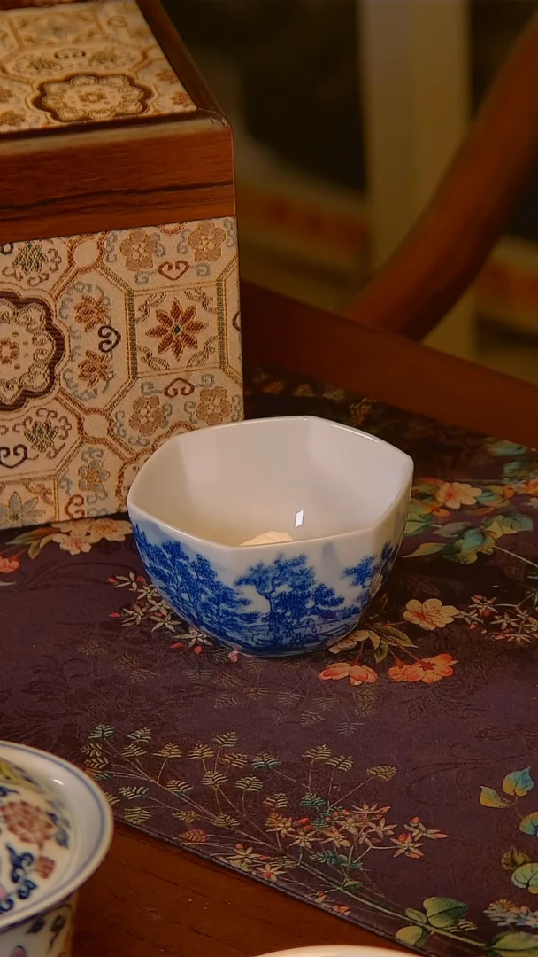 杯手工手绘杯杯很美丽