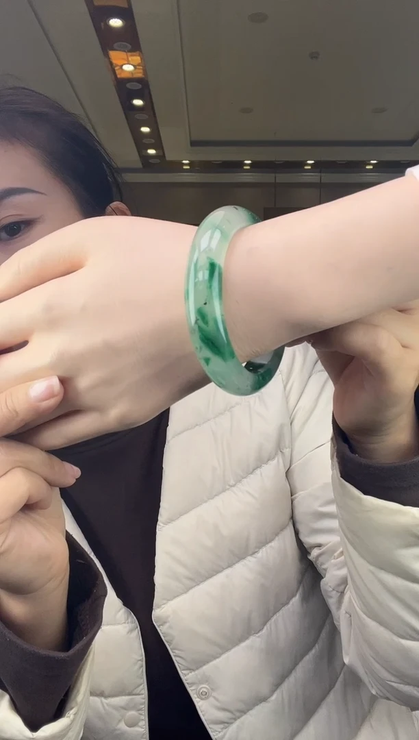 未镶嵌手镯石英质玉18