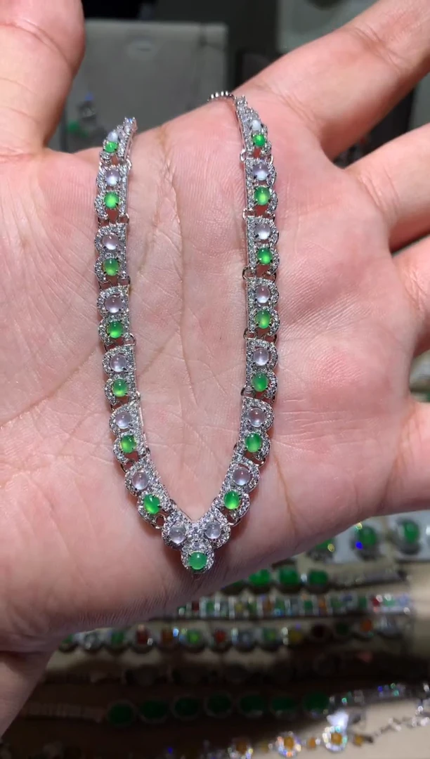 未镶嵌翡翠耳饰套链