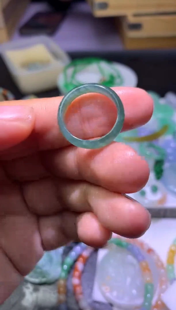 未镶嵌定制翡翠毛货