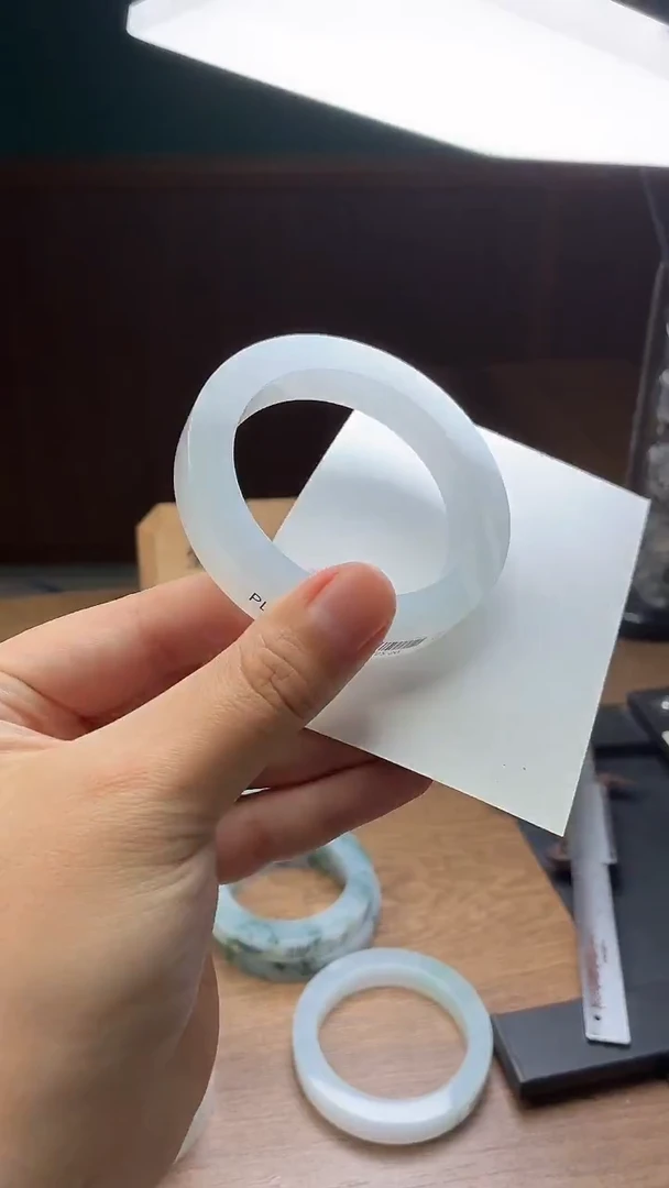 未镶嵌手镯定制翡翠雨**光定制