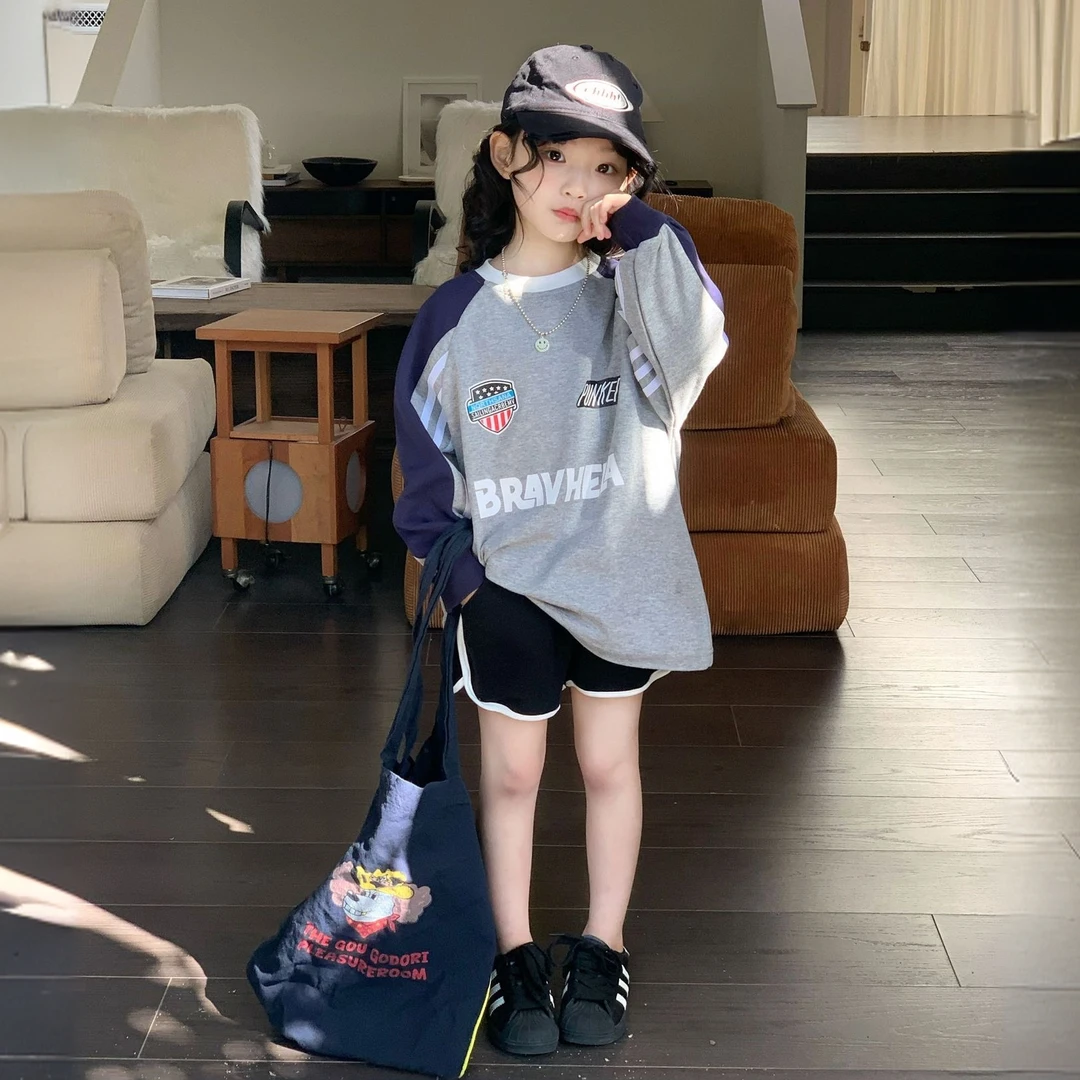 2025女童韩版时髦宽松休闲长款字母卫衣春季新款儿童撞色圆领上衣