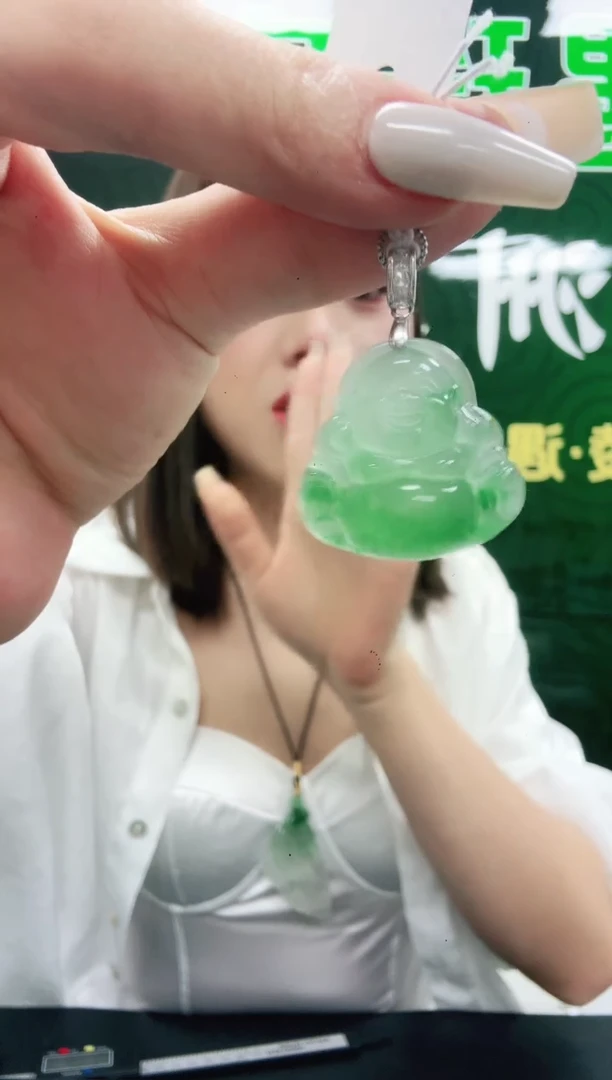 未镶嵌1石英质玉（非洲翠）/7979