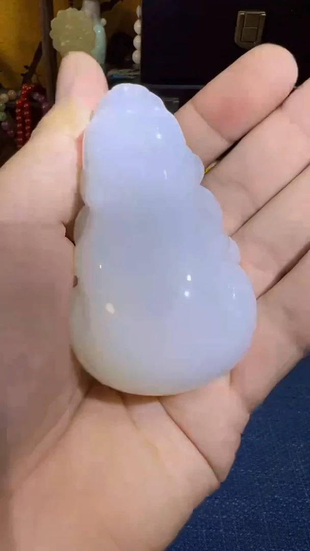 和田玉未镶嵌挂件和田 冰羊脂貔貅把件（飞铃文玩）