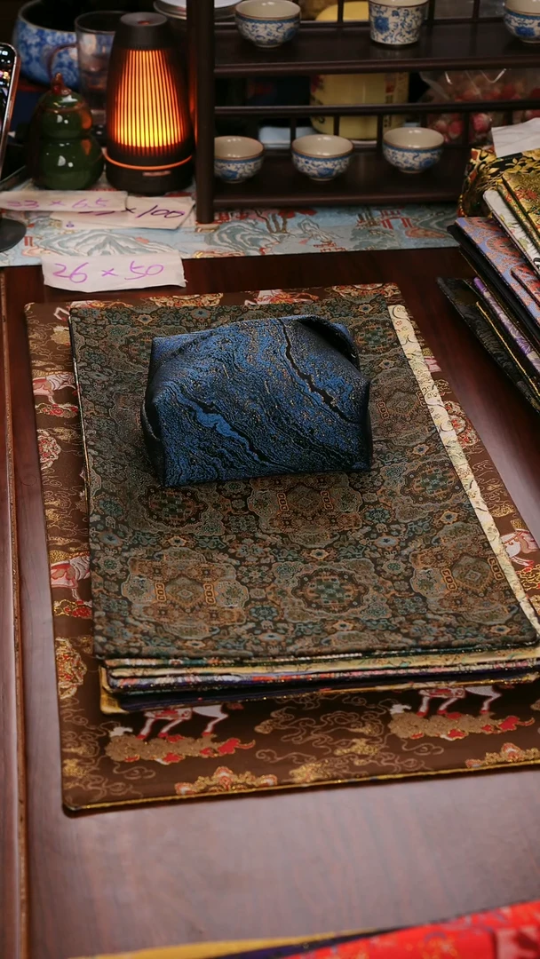 【鎏金蓝纸巾套长16宽10高7】