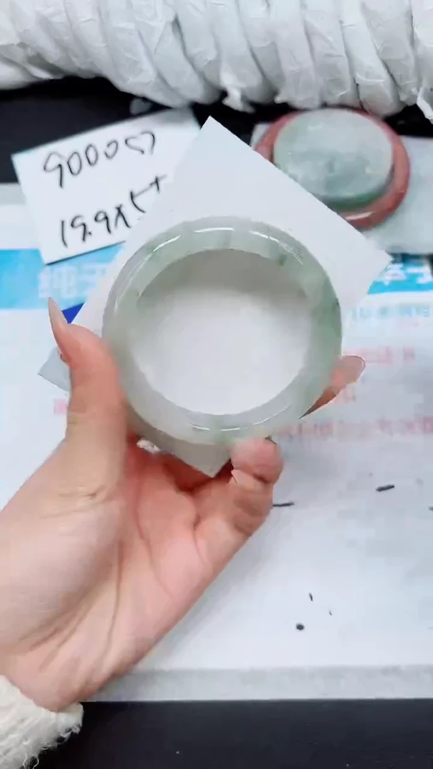 【闪购商品】石英质玉手镯未镶嵌A68-56/57