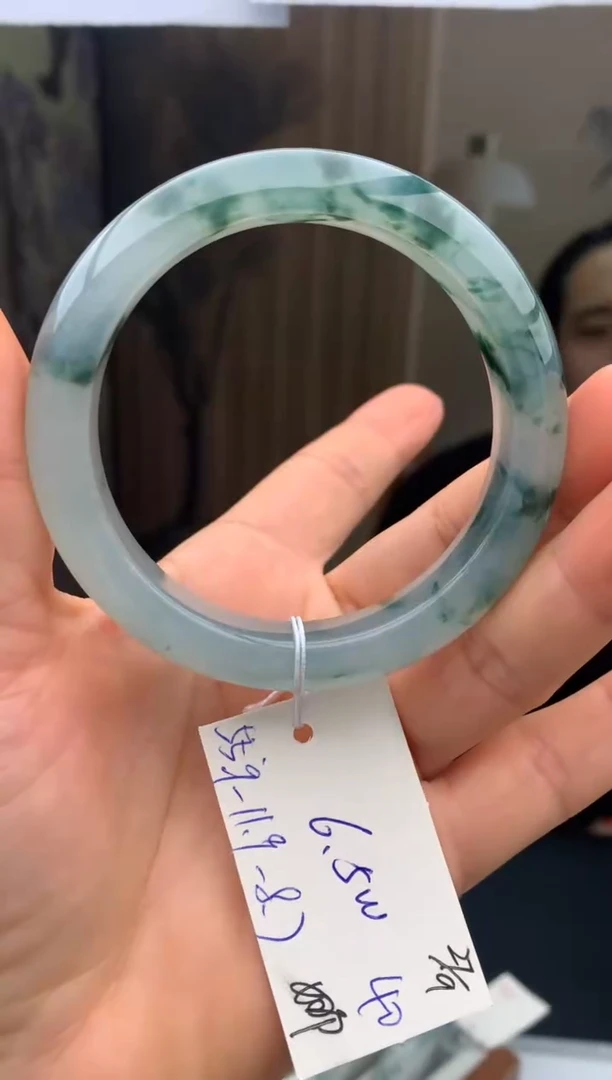 未镶嵌手镯翡翠37