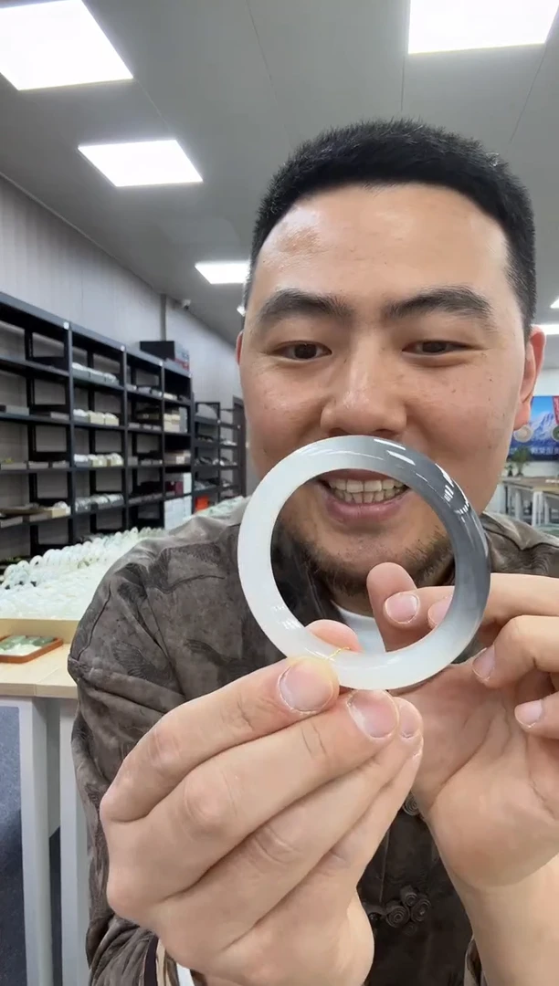 【闪购商品】和田玉手镯未镶嵌50-51  186