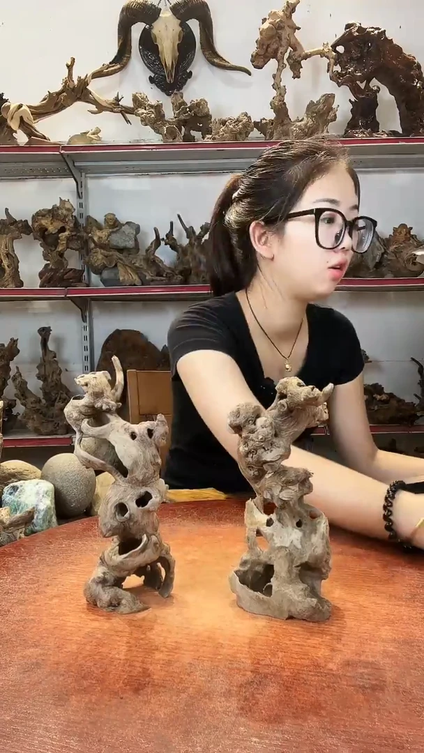 木廖*辉黄荆随型风化镂空底座摆件无漆无蜡