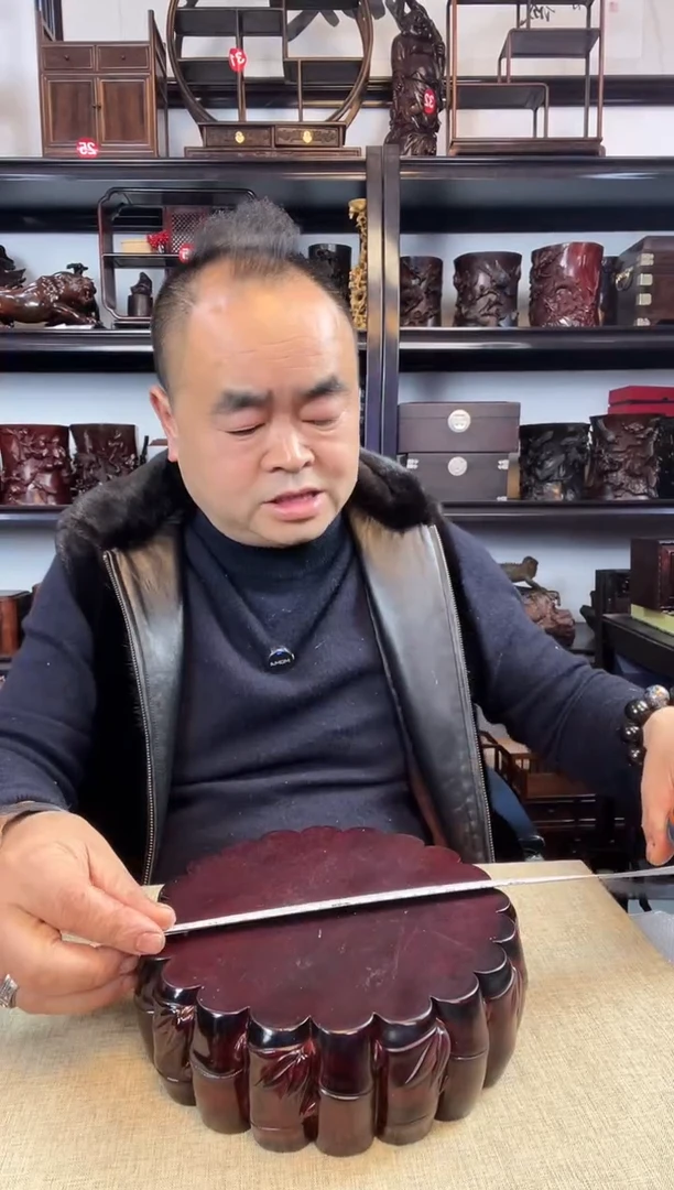 木老李红木工艺品532瑕疵