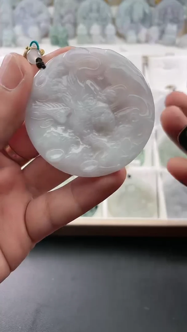 翡翠未镶嵌颈饰..../7/1/ 115