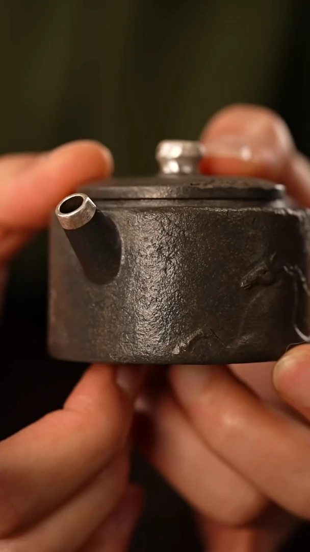 茶壶紫砂黑马壶 85cc