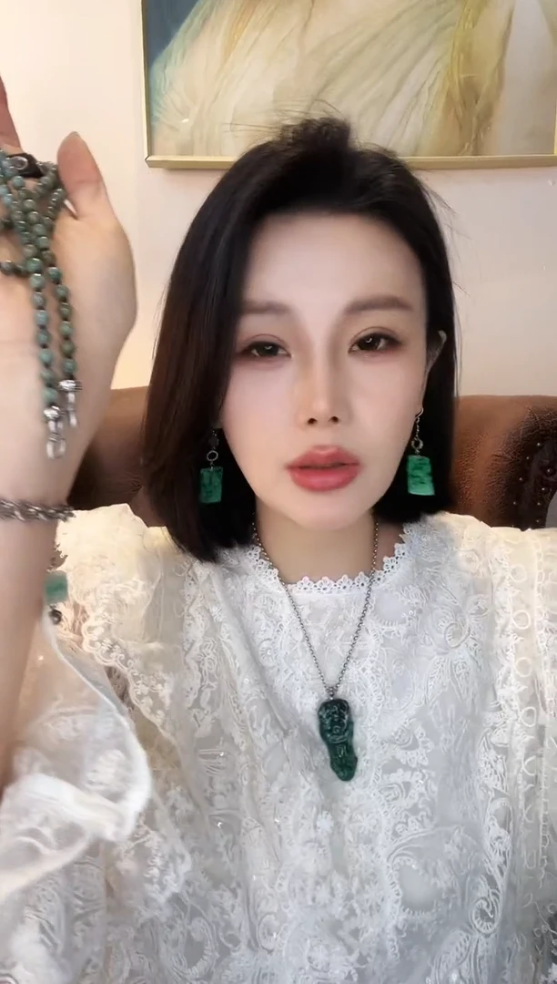 颈饰未镶嵌翡翠小**咩翡翠E754