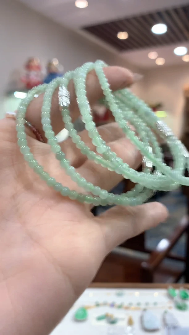 【闪购商品】翡翠手串未镶嵌手串多样性发货1件