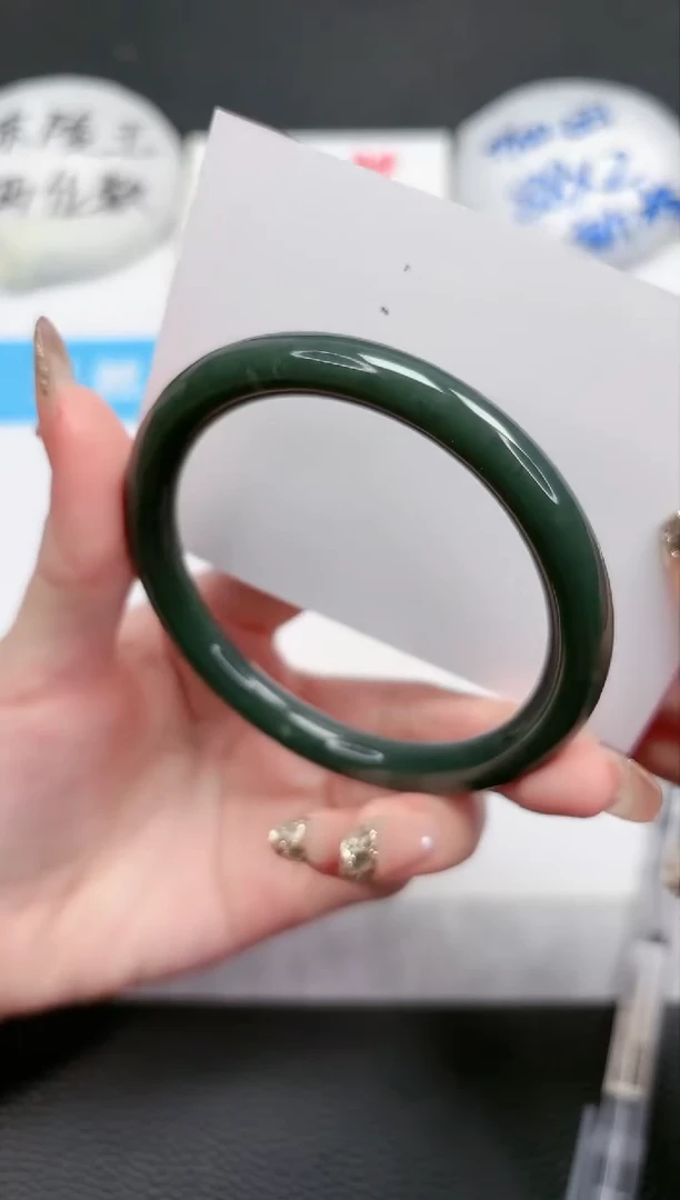 【闪购商品】和田玉手镯未镶嵌59-57.7