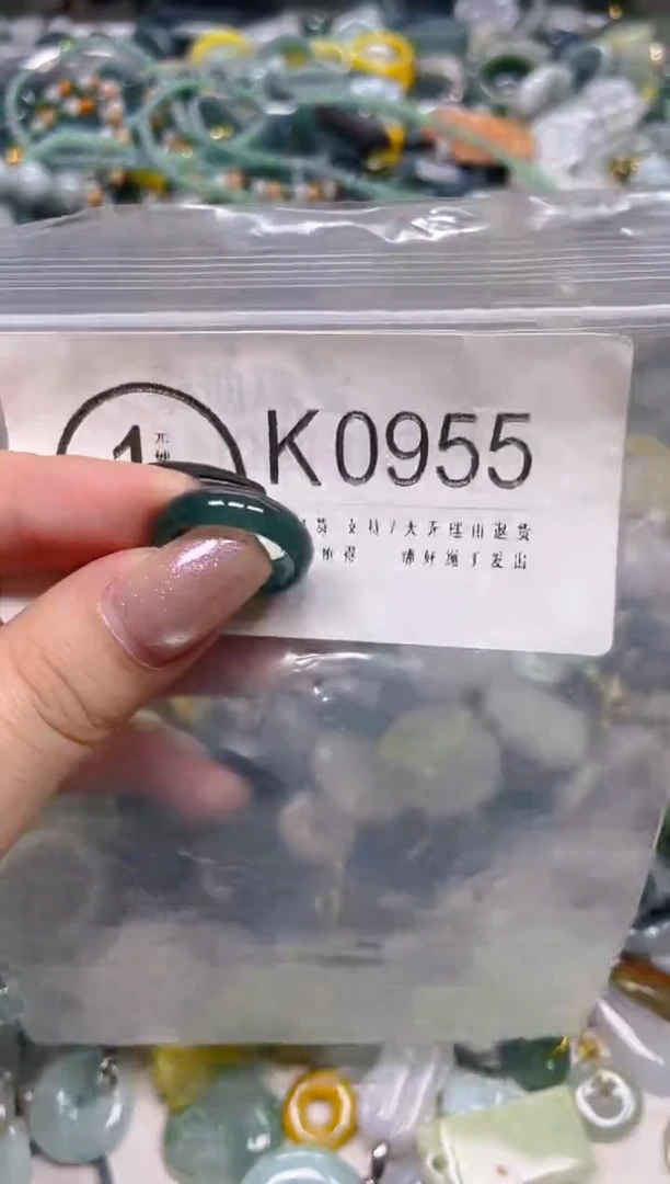 翡翠未镶嵌颈饰/K/翡翠A货一图一物