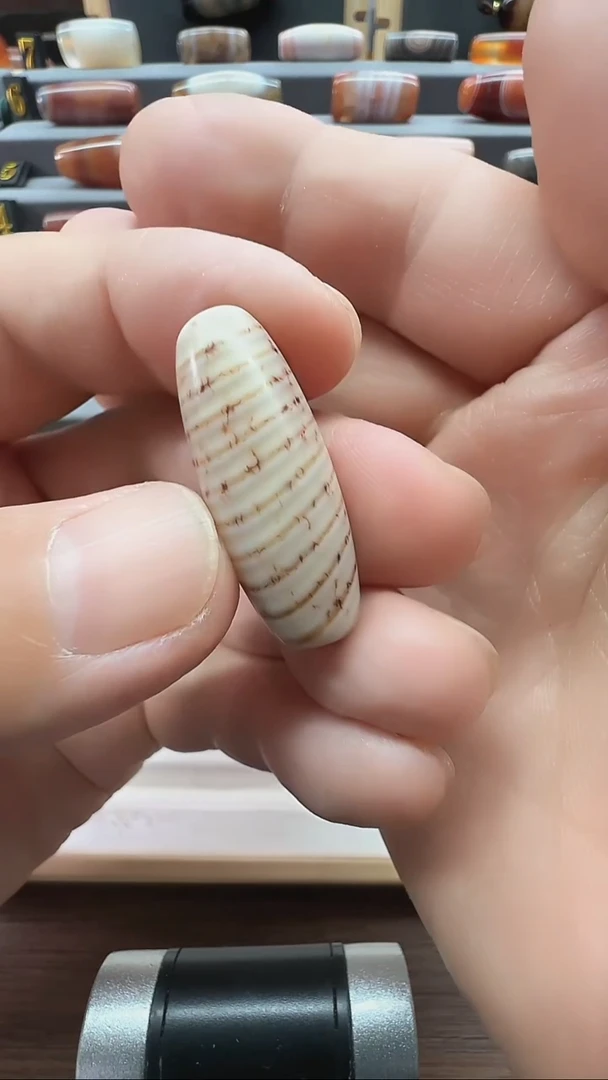 未镶嵌颈饰玛瑙/玉髓玛瑙33*13