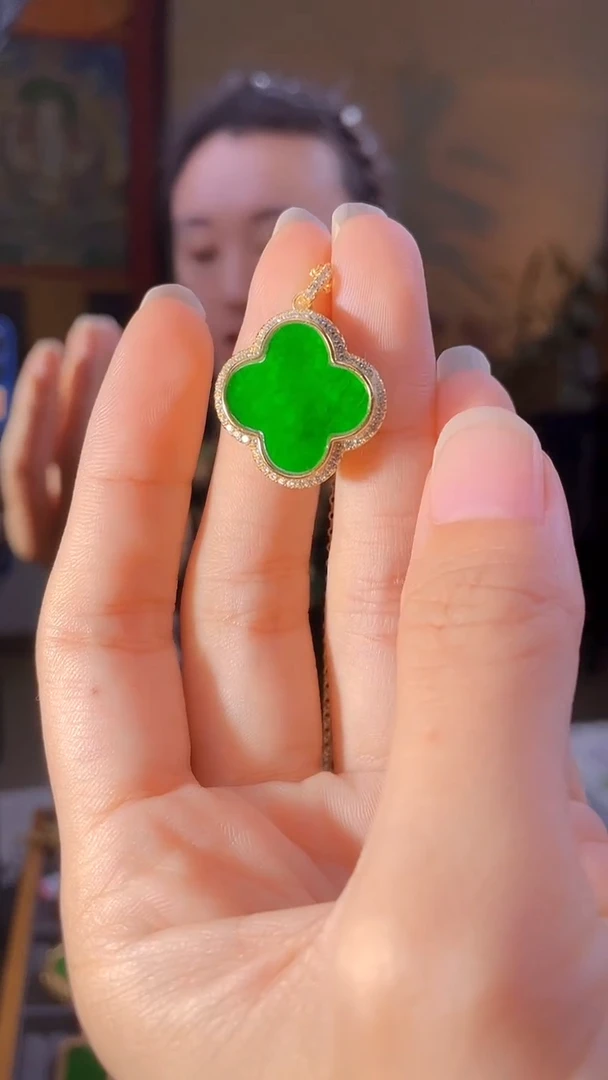 【闪购商品】翡翠吊坠(不含链)银S925镶嵌多样性发缅甸翡翠A货