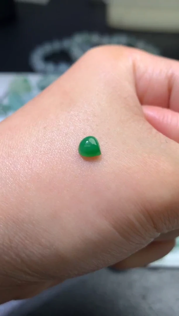 未镶嵌定制翡翠毛货 5.8-5.9-2.7