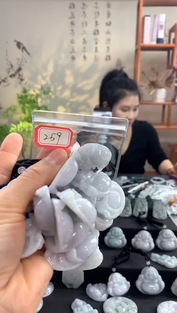 【闪购商品】翡翠颈饰未镶嵌佛公 259多样性发一件