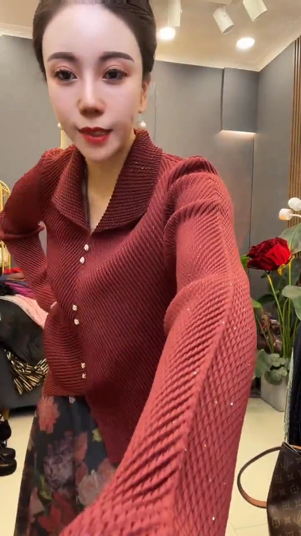 聚酯纤维（涤纶）砖红色 翻领衫