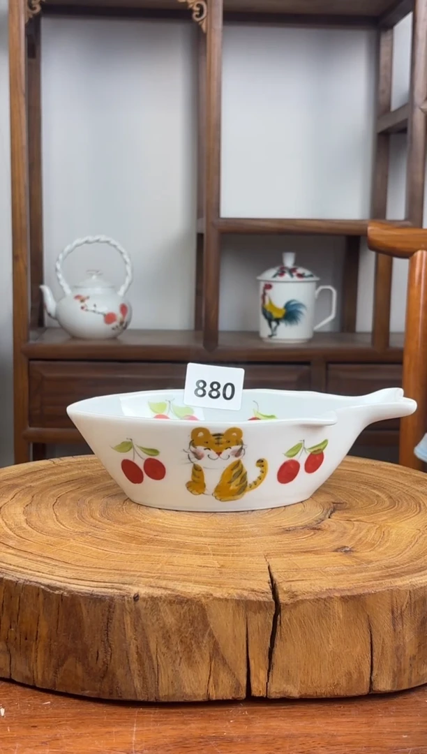 瓷片国韵瓷坊-手工手绘年年有鱼880