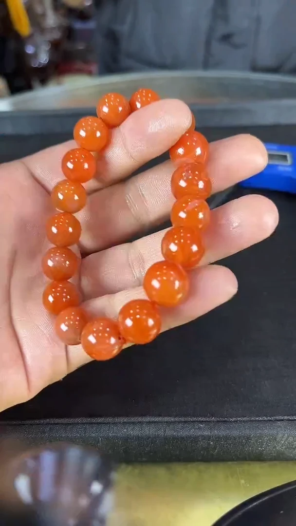 保山天然南红手串