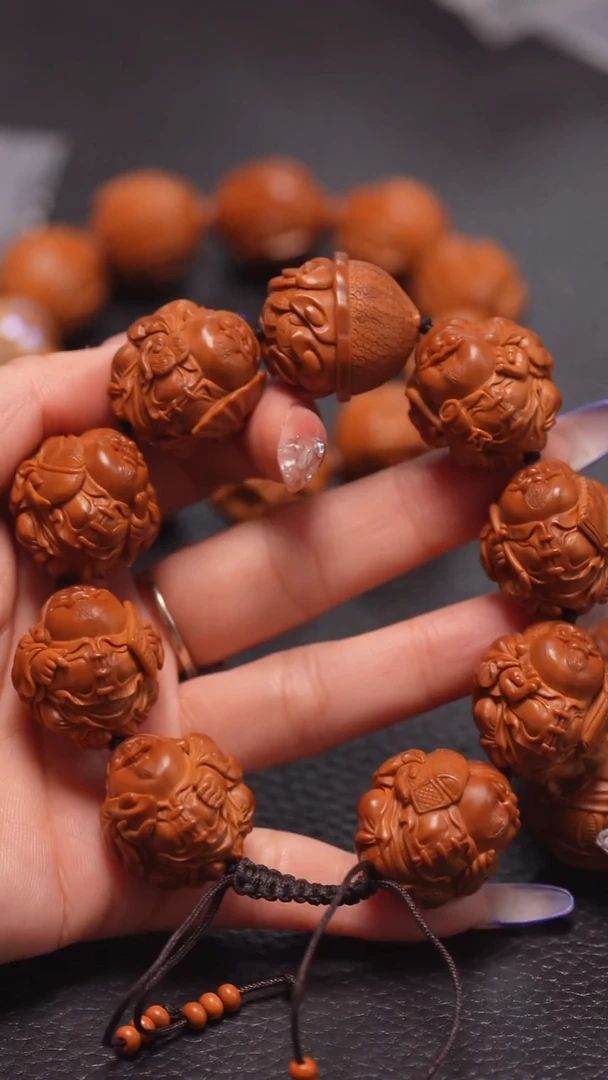 手串橄榄核2.4地主财神
