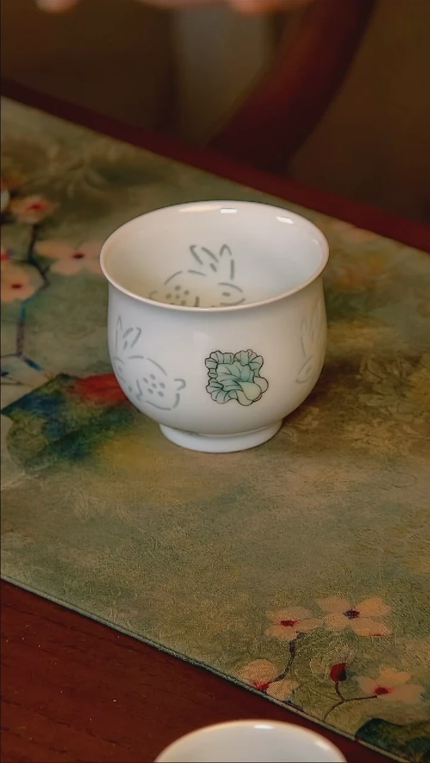 杯李*贵手工手绘杯杯很美丽