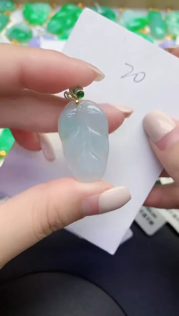 颈饰未镶嵌翡翠缅甸天然翡翠A货